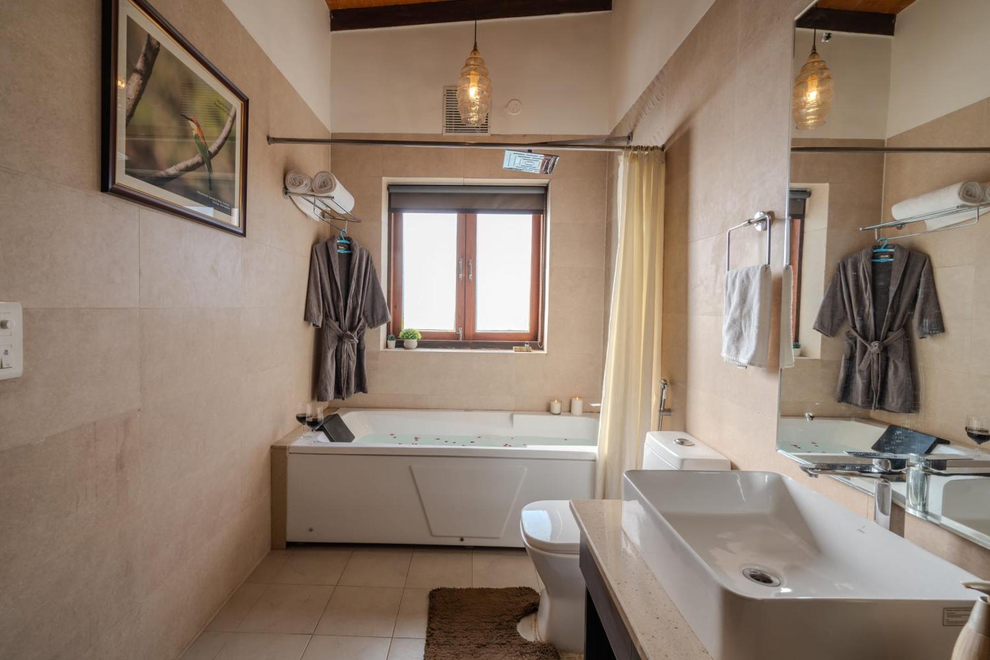 Saffronstays Timber Crest Ντεχραντούν Εξωτερικό φωτογραφία